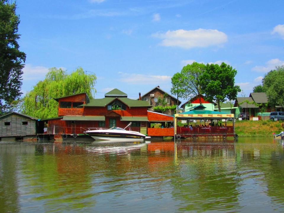 Danube Fairy Villa Futog Dış mekan fotoğraf